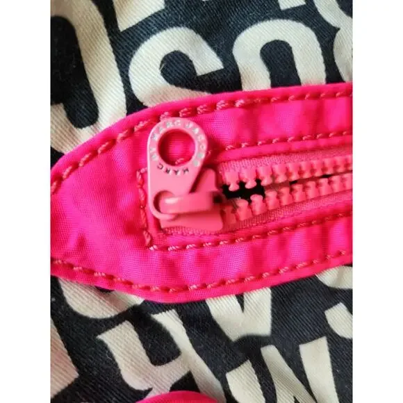 MARC BY MARC JACOBS Large Pink Quilted Nylon Tote Bag - Picture 6 of 10